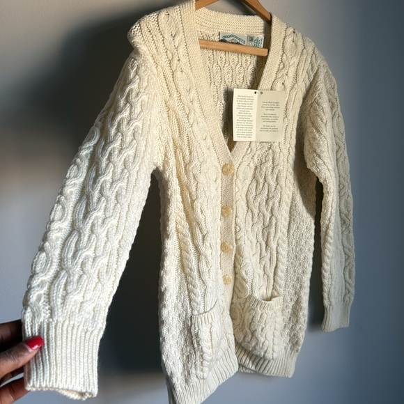 NEW Aran Crafts merino wool cable knit cardigan Size Medium - Picture 6 of 10